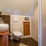U Hradilů 3*
